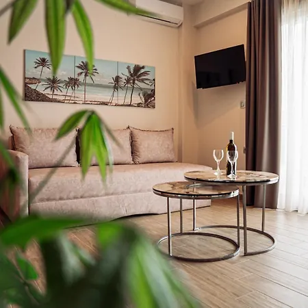 La Cruz Luxury סטאברוס